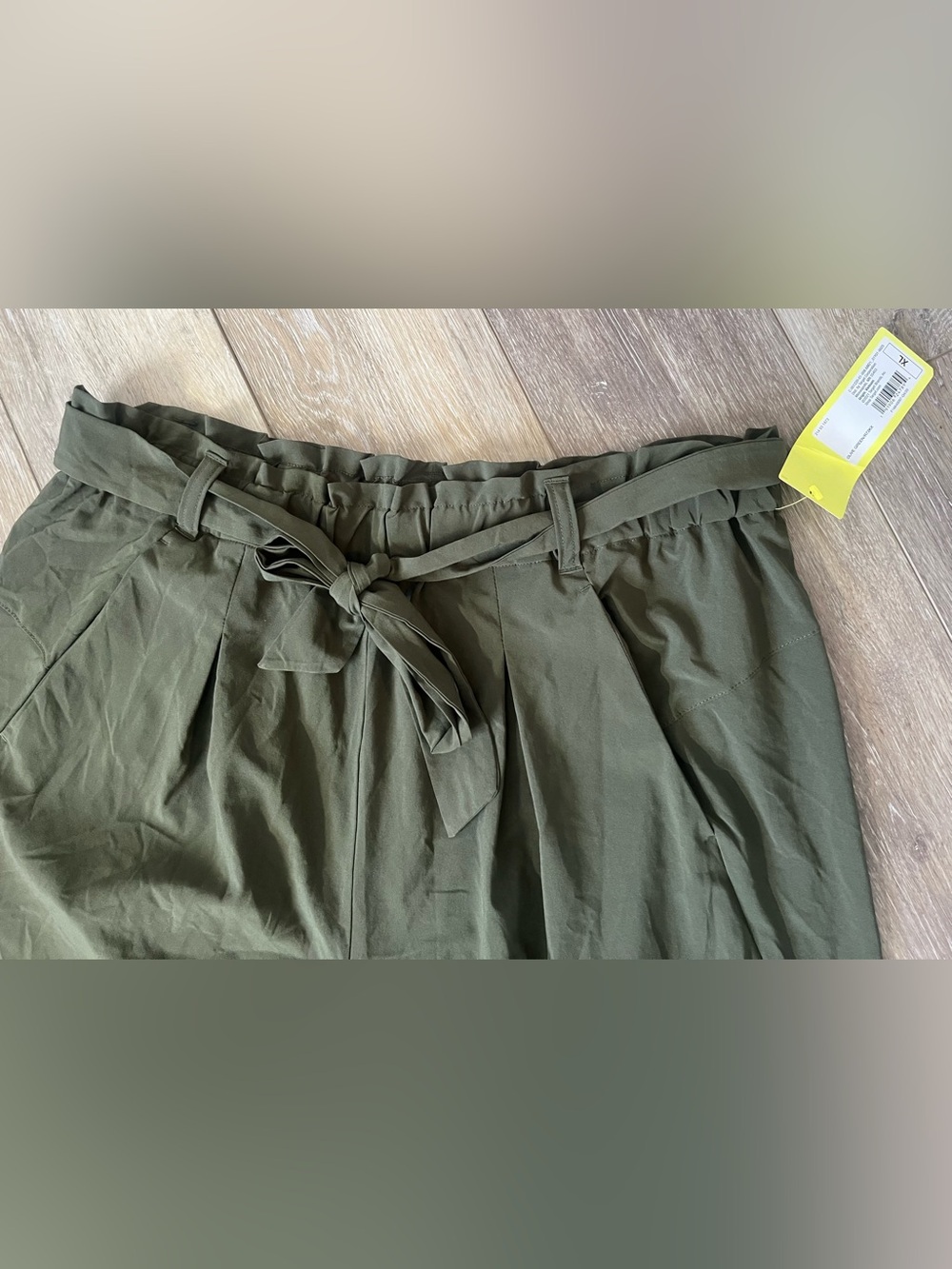 NWT all in motion Olive Green Wide-Leg Paperbag Pants with Tie - Picture 2 of 9
